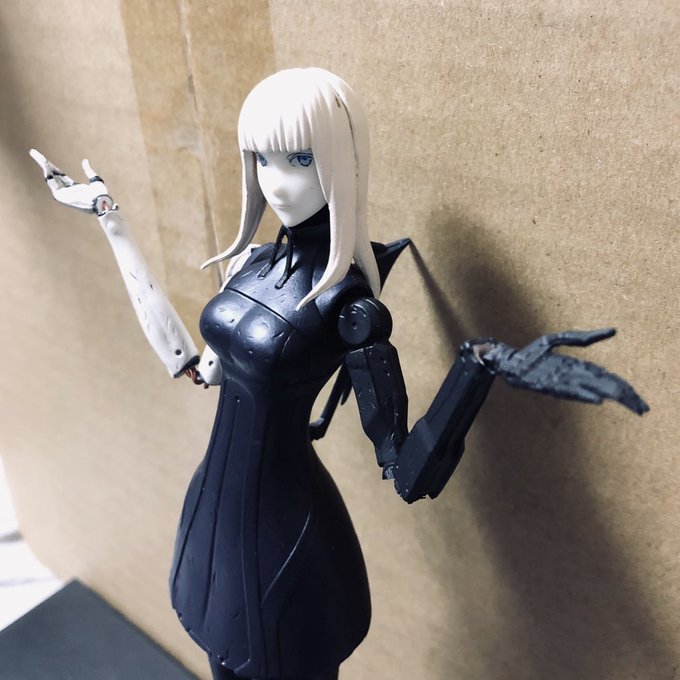 シボお姉さんの腕完成!曲げすぎると中身見えちゃう#BLAME! シボお姉さんの腕完成!曲げすぎると中身見えちゃう#BLAME!