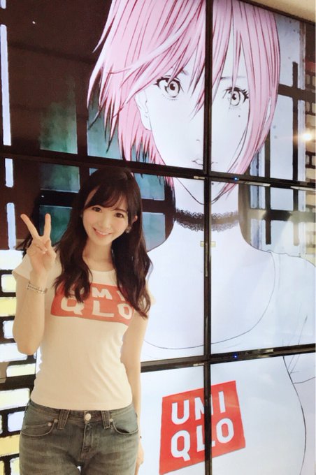 パピコちゃんと写真が撮りたいとギガスタの方にお願いしたら、いつのまにかお客さんが私だけになっていて「UMIQLOTシャツ パピコちゃんと写真が撮りたいとギガスタの方にお願いしたら、いつのまにかお客さんが私だけになっていて「UMIQLOTシャツ