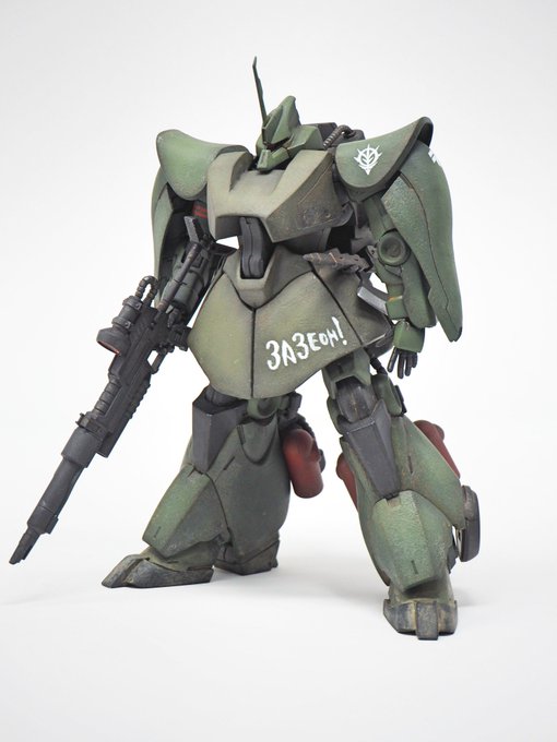 #ガンプラ #ディジェ #近藤風チャイカ進捗タンクを赤く塗り、全体に墨入れ、ドライブラシをかけました。ロシア語のスローガ #ガンプラ #ディジェ #近藤風チャイカ進捗タンクを赤く塗り、全体に墨入れ、ドライブラシをかけました。ロシア語のスローガ