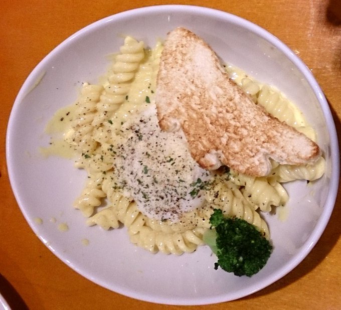 家族でぷよクエカフェ行ってきました!ヘヴンレイなカレーカルボナーラをチョイスした嫁さんはあっという間に完食(笑)また、あ 家族でぷよクエカフェ行ってきました!ヘヴンレイなカレーカルボナーラをチョイスした嫁さんはあっという間に完食(笑)また、あ