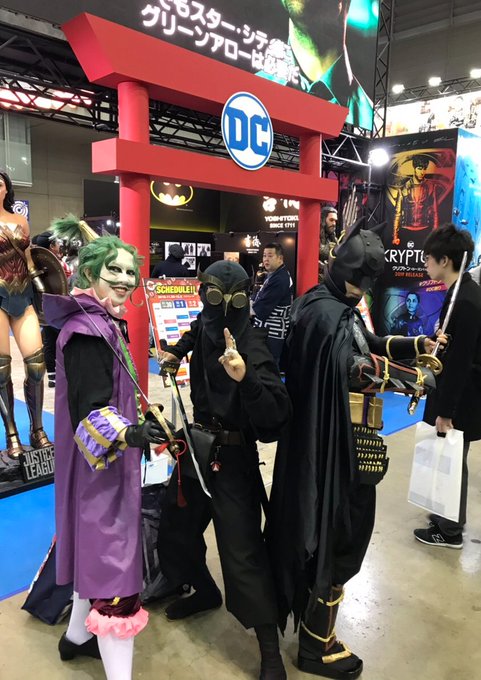 ニンジャバットマンのお二人と写真が撮れたよ!ヒャッハァ!ありがとうございます!なけなしの勇気を出して声かけた甲斐があると ニンジャバットマンのお二人と写真が撮れたよ!ヒャッハァ!ありがとうございます!なけなしの勇気を出して声かけた甲斐があると