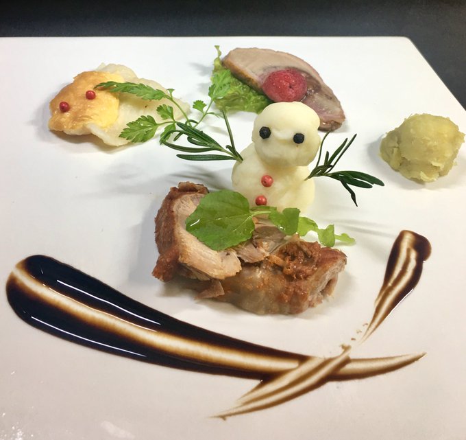 3Dアートの泡泡さんに、家事係の雪見(ゆきみ)と頭を抱えております。もちろん、軽食とお菓子の美味しそうな盛り付けもいつも 3Dアートの泡泡さんに、家事係の雪見(ゆきみ)と頭を抱えております。もちろん、軽食とお菓子の美味しそうな盛り付けもいつも