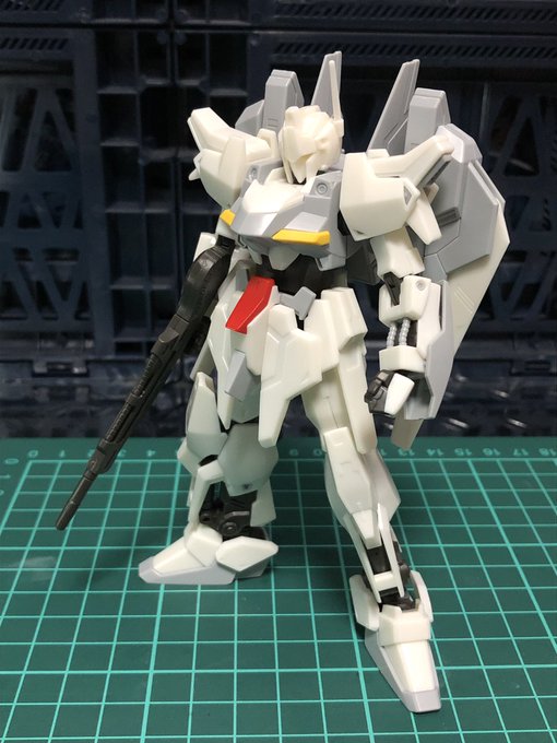 ずっと積んでたルナゲイザー組んだよ百式ヘッドを使った方がカッコいいな!背部のウイングも展開状態の方がいいや。ドラグナーの ずっと積んでたルナゲイザー組んだよ百式ヘッドを使った方がカッコいいな!背部のウイングも展開状態の方がいいや。ドラグナーの