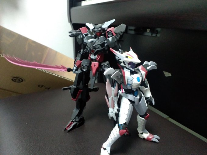 マジンボーンとフレームアームズのミキシングですか!!マジンボーンは素体が優秀で安価で手に入るのでいいですよね!(個人的 マジンボーンとフレームアームズのミキシングですか!!マジンボーンは素体が優秀で安価で手に入るのでいいですよね!(個人的