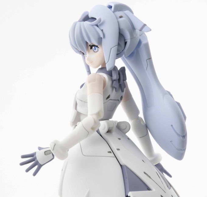 表紙のサラちゃんはコボパンダ氏製作の成型色を活かしたお手軽仕上げによるものです。目の塗装方法の解説はとても参考になります 表紙のサラちゃんはコボパンダ氏製作の成型色を活かしたお手軽仕上げによるものです。目の塗装方法の解説はとても参考になります
