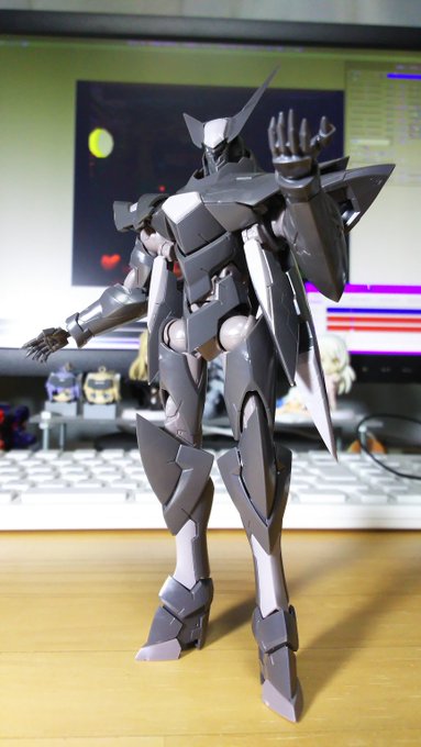 できました~!フルメタシリーズのラスボス機との事で、サベージやコダール等の悪役ASの集大成と言えそうなくらい『悪そう』に できました~!フルメタシリーズのラスボス機との事で、サベージやコダール等の悪役ASの集大成と言えそうなくらい『悪そう』に