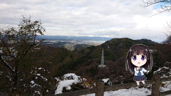 花火を見るのは、こっちかな。柵の先は崖になってるから、人が殺到したら危なそう。 #キミスイ 花火を見るのは、こっちかな。柵の先は崖になってるから、人が殺到したら危なそう。 #キミスイ