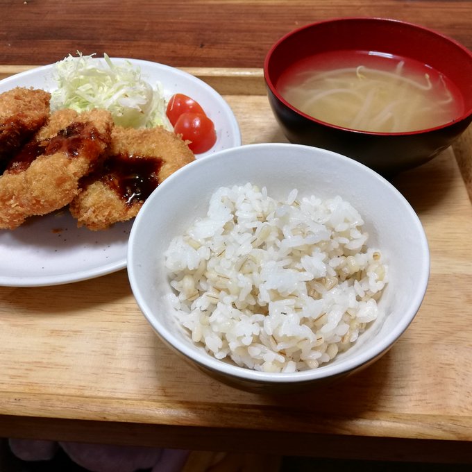 『中間管理録トネガワ 第21話』より帝愛社食のもやしの味噌汁"もやしパワーで頑張れ社畜!!!"出来ました✨我が家ではもや 『中間管理録トネガワ 第21話』より帝愛社食のもやしの味噌汁"もやしパワーで頑張れ社畜!!!"出来ました✨我が家ではもや
