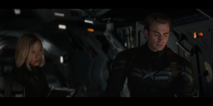アベンジャーズEGでキャプテンアメリカが着てた戦闘服ってキャプテンアメリカ/ウィンター・ソルジャーの時に着てたやつだよね アベンジャーズEGでキャプテンアメリカが着てた戦闘服ってキャプテンアメリカ/ウィンター・ソルジャーの時に着てたやつだよね