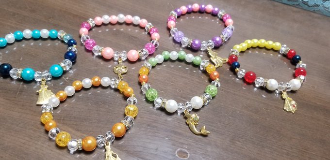あっ。付けようと思ってクレゲ。ディズニーのプリンセスのやつ。かわいい。綺麗だし。満足だな。 あっ。付けようと思ってクレゲ。ディズニーのプリンセスのやつ。かわいい。綺麗だし。満足だな。
