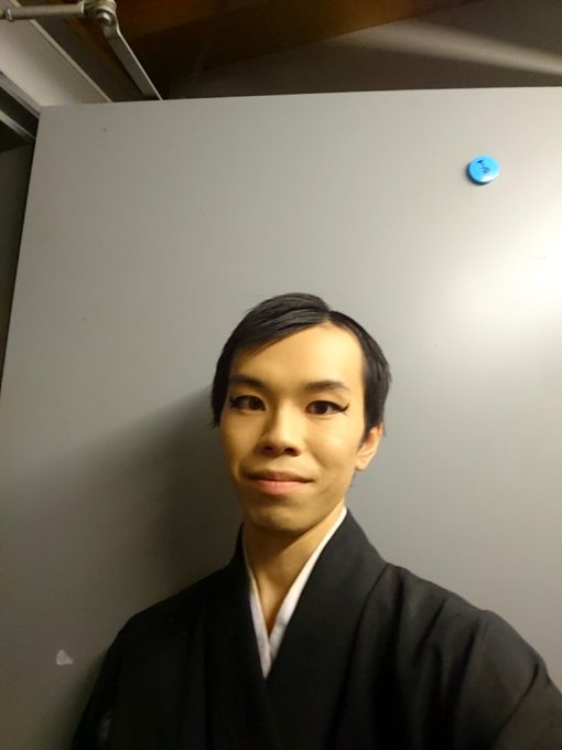 本日は #アフリカ座八犬伝こと、『伏魔 八犬伝』千穐楽でした!これにて全公演終了しました!ご来場頂きました皆々様方!誠に 本日は #アフリカ座八犬伝こと、『伏魔 八犬伝』千穐楽でした!これにて全公演終了しました!ご来場頂きました皆々様方!誠に