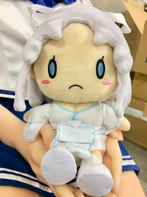 既に在庫切れですが『ピーチ&リフレ限定Wパック』のファミ通DXパックに付く雪泉のぬいぐるみが可愛いんです。そこそこのサイ 既に在庫切れですが『ピーチ&リフレ限定Wパック』のファミ通DXパックに付く雪泉のぬいぐるみが可愛いんです。そこそこのサイ