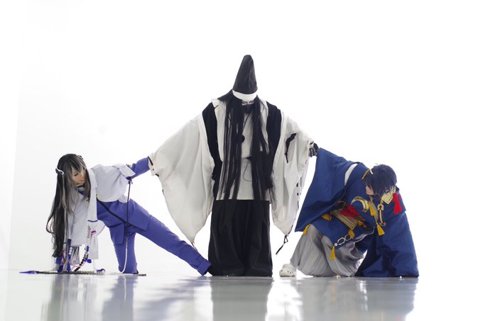 ⚠︎男士と遡行軍の和睦ネタ注意【刀剣乱舞/コスプレ】ㅤㅤㅤ仲良し(・∀・)人(・∀・)人(・∀・)🌸ㅤ三日月/雷輝数珠丸 ⚠︎男士と遡行軍の和睦ネタ注意【刀剣乱舞/コスプレ】ㅤㅤㅤ仲良し(・∀・)人(・∀・)人(・∀・)🌸ㅤ三日月/雷輝数珠丸