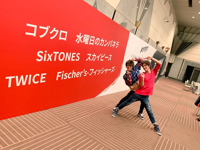 YouTube FanFestありがとでしたー!2年連続でステキなステージに立つことが出来て嬉しかったです🌸そして明日も YouTube FanFestありがとでしたー!2年連続でステキなステージに立つことが出来て嬉しかったです🌸そして明日も