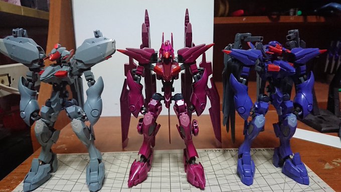 一枚目竜宮島ファフナー部隊二枚ホライズンのシーン(ニヒト以外違う)エルフ製作後は人類軍のファフナー作りたいですが、あまり 一枚目竜宮島ファフナー部隊二枚ホライズンのシーン(ニヒト以外違う)エルフ製作後は人類軍のファフナー作りたいですが、あまり