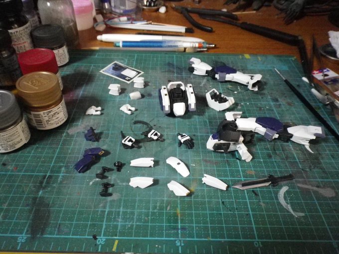 #フルメタルパニック #フルメタ 1/60アーバレストVerⅣ製作中。細かい所を筆塗り。 #フルメタルパニック #フルメタ 1/60アーバレストVerⅣ製作中。細かい所を筆塗り。