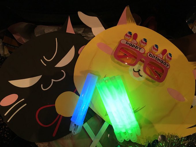 応援上映も最高オブ最高に最高でした🙌💕OP&EDでタンバリンをならしたり、東谷くんのパライソサイズのペンライトを振ったり 応援上映も最高オブ最高に最高でした🙌💕OP&EDでタンバリンをならしたり、東谷くんのパライソサイズのペンライトを振ったり