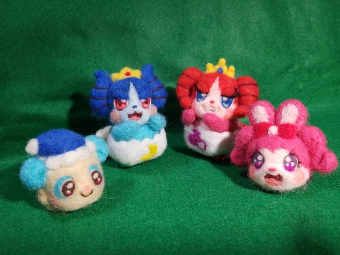 ハッピースターの代わりに体を奪うタキッシーとドレッシー#羊毛フェルト#cocotama ハッピースターの代わりに体を奪うタキッシーとドレッシー#羊毛フェルト#cocotama