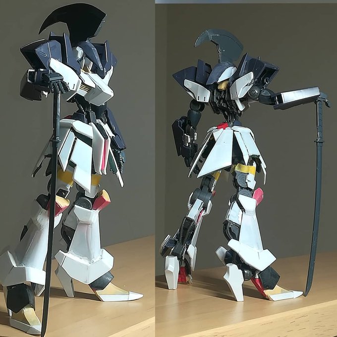 鉄血MH第二十五夜パテとプラ板でスキマを埋めたりディティール作ったり…斜めから見る立ち姿がMHらしい!と自画自賛タイム🤣 鉄血MH第二十五夜パテとプラ板でスキマを埋めたりディティール作ったり…斜めから見る立ち姿がMHらしい!と自画自賛タイム🤣