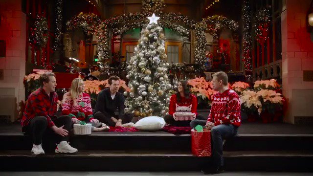 RT @nbcsnl: Matt Damon's favorite day of the year? Secret. Santa. Day. https://t.co/572kThpAA4