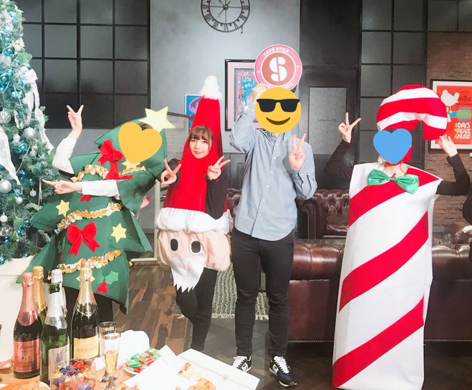 今年はクリスマス近くにイベントやら生放送やらがなさそうなのでサンタさんコスできぬではないか…!🎅🎄去年のブレンドSのニコ 今年はクリスマス近くにイベントやら生放送やらがなさそうなのでサンタさんコスできぬではないか…!🎅🎄去年のブレンドSのニコ