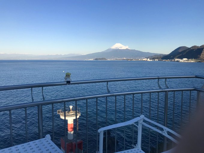 おはようございますー!淡島ホテルからの富士山、今日はやーーーば綺麗です…!!#ラブライブサンシャイン#オビツろいど#オビ おはようございますー!淡島ホテルからの富士山、今日はやーーーば綺麗です…!!#ラブライブサンシャイン#オビツろいど#オビ