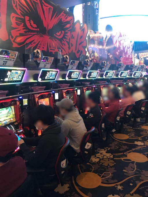 「#アミューズ岩出」〜クワーマン来店実戦〜オープンから2時間が経過しましたがクワーマンは優秀なディスクアッパーになるため 「#アミューズ岩出」〜クワーマン来店実戦〜オープンから2時間が経過しましたがクワーマンは優秀なディスクアッパーになるため