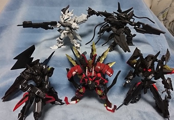 部屋の片隅で誇りを被ってた作品ですが、よろしくお願いします。#ダンボール戦機(LBX) 部屋の片隅で誇りを被ってた作品ですが、よろしくお願いします。#ダンボール戦機(LBX)