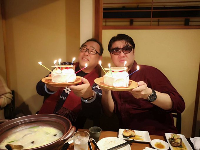 木戸岡社長と一緒に新潟スタッフのところへ挨拶に来たら祝われた。ありがとうござますありがとうござます。ブレイブルー 十周年 木戸岡社長と一緒に新潟スタッフのところへ挨拶に来たら祝われた。ありがとうござますありがとうござます。ブレイブルー 十周年