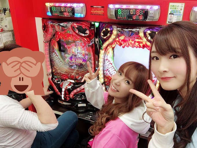 #パパ小岩 さまでの取材スタート🤩✨無事設定付きパチンコ取れた🤩美咲ちゃん→来てくれた方と一緒にヴァルブレイヴ、うた→コ #パパ小岩 さまでの取材スタート🤩✨無事設定付きパチンコ取れた🤩美咲ちゃん→来てくれた方と一緒にヴァルブレイヴ、うた→コ