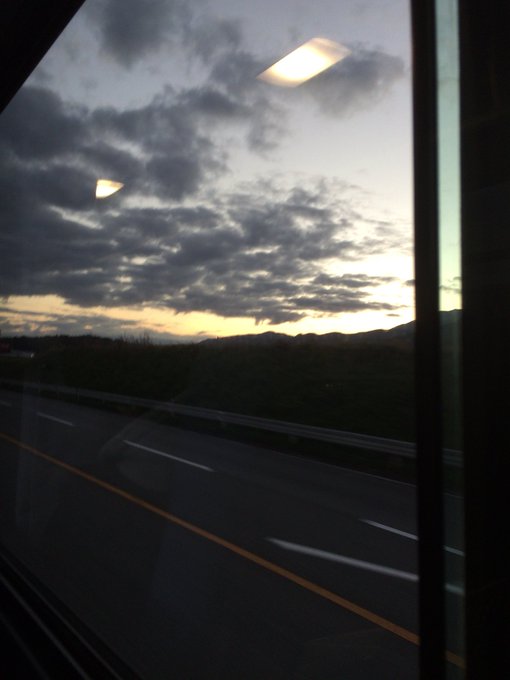 日が出て来た…西はあっちだな……(バカボン) 日が出て来た…西はあっちだな……(バカボン)