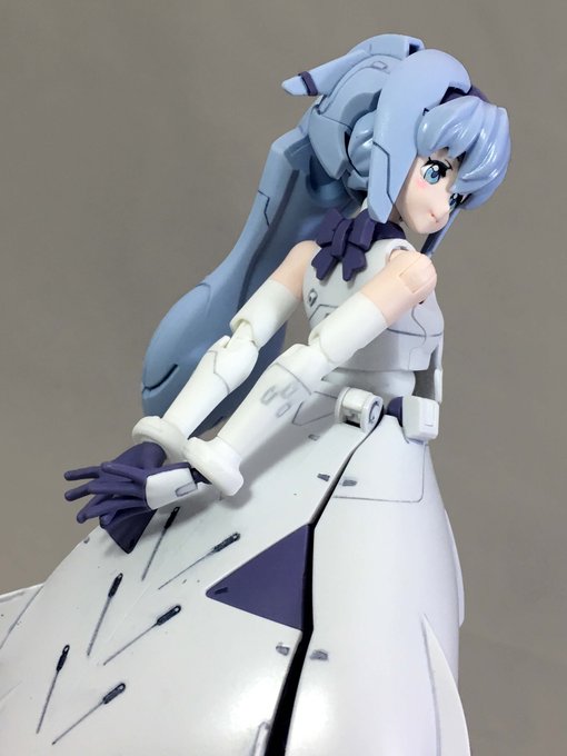 ELダイバー・サラのリアルでのボディは基本ガンプラらしい仕様だが他社美少女モデルも踏まえてかまた少し進化。相変わらず無粋 ELダイバー・サラのリアルでのボディは基本ガンプラらしい仕様だが他社美少女モデルも踏まえてかまた少し進化。相変わらず無粋