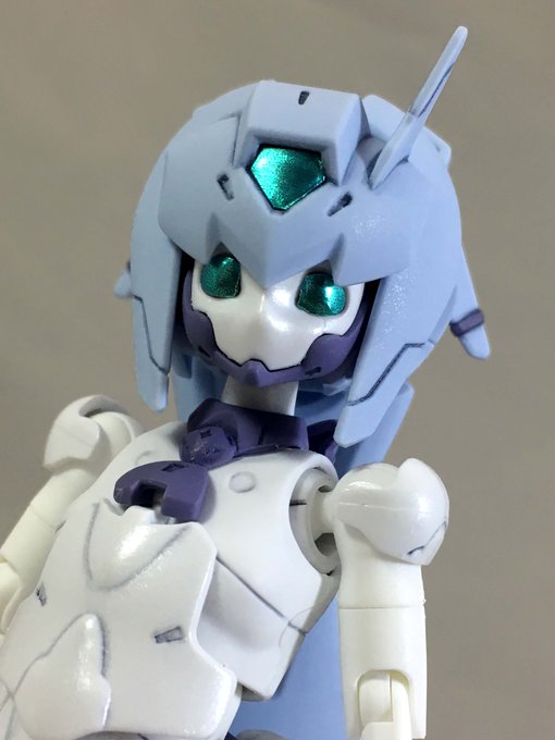 GBNダイブ時のMS状態サラ。換装時に上半身をバラすので少し面倒。スカートは2層で展開可能。機体スペック的にはビーム・マ GBNダイブ時のMS状態サラ。換装時に上半身をバラすので少し面倒。スカートは2層で展開可能。機体スペック的にはビーム・マ