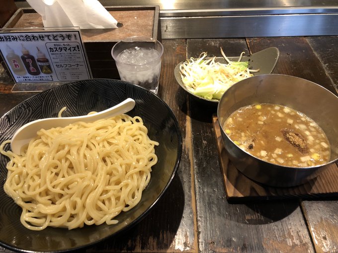 ララララーメン、食いすぎ、だごにきさん(ラーメン大好き小泉さんパクリ) ララララーメン、食いすぎ、だごにきさん(ラーメン大好き小泉さんパクリ)