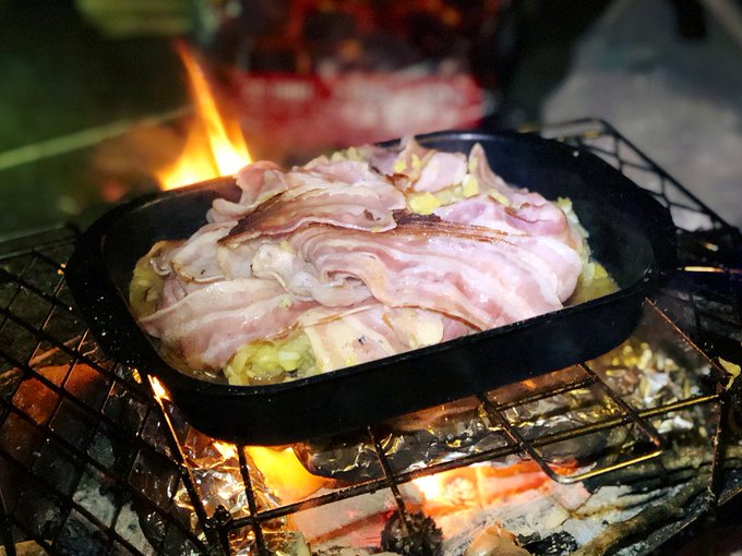 食戟のソーマに出てきたポテト包んだベーコンのやつらしい。美味いか美味くないかで言うと、激ウマ!! 食戟のソーマに出てきたポテト包んだベーコンのやつらしい。美味いか美味くないかで言うと、激ウマ!!