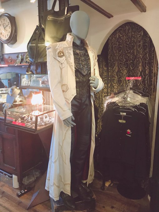吉祥寺の #JAP工房 さんで開催中の牙狼 魔戒剣展覧会に行ってきました!実際に撮影で使われていた剣や衣装を間近で見るこ 吉祥寺の #JAP工房 さんで開催中の牙狼 魔戒剣展覧会に行ってきました!実際に撮影で使われていた剣や衣装を間近で見るこ