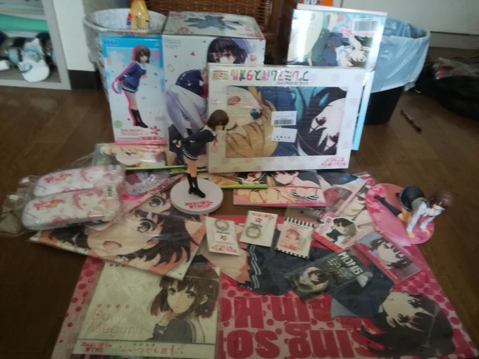 冴えカノにハマってしまってグッズいっぱい買ったwアニメ全話観てないのにw 冴えカノにハマってしまってグッズいっぱい買ったwアニメ全話観てないのにw
