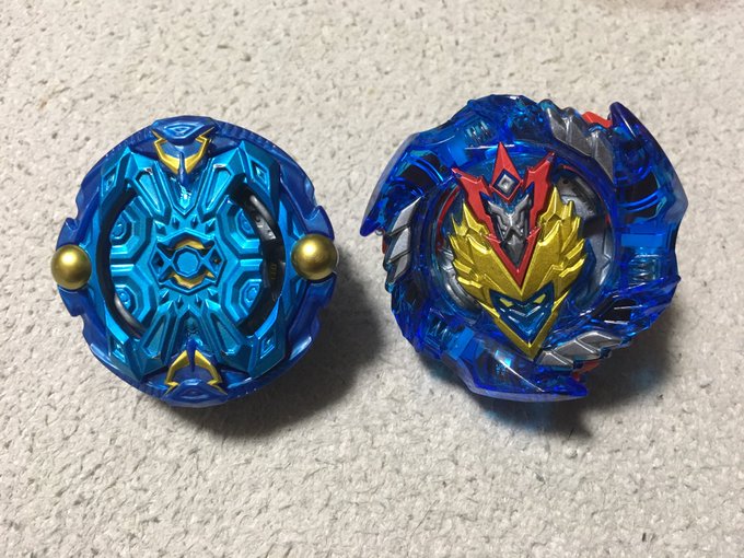 無敵の2つ。ハイパーでムテキか、ムテキモードかだな。#ベイブレード 無敵の2つ。ハイパーでムテキか、ムテキモードかだな。#ベイブレード