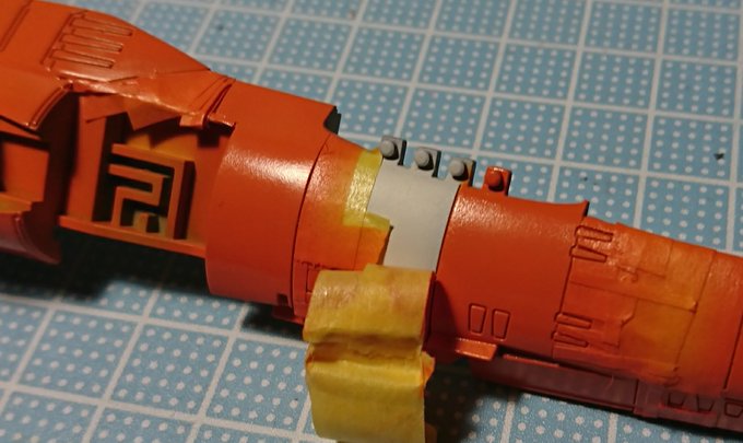 なぜこのカラーを選んだ⁉と自問自答しながらカラクルム級以来のマスキングだった。でも剥がすときが気持ちいいのよね。さて今回 なぜこのカラーを選んだ⁉と自問自答しながらカラクルム級以来のマスキングだった。でも剥がすときが気持ちいいのよね。さて今回