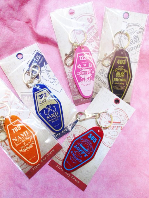 【新商品】麦わらストア限定プレートキーチャーム (全5種)各900円+税好評発売中!#麦わらストア #ONEPIECE 【新商品】麦わらストア限定プレートキーチャーム (全5種)各900円+税好評発売中!#麦わらストア #ONEPIECE