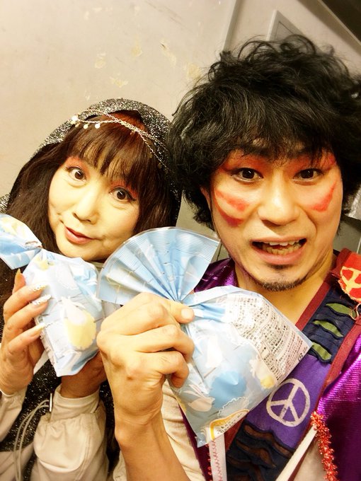 #千一夜の物語マチネ終了〜お昼御飯は皆様からの差し入れをいただいた🍫💡その中には#シェザ役 の#クレヨンしんちゃん の# #千一夜の物語マチネ終了〜お昼御飯は皆様からの差し入れをいただいた🍫💡その中には#シェザ役 の#クレヨンしんちゃん の#