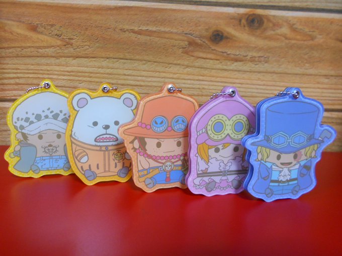 【新商品】麦わらストア限定麦たまの一味 スライドミラー(5種)エース / サボ / ロー / ベポ / コアラ各741円 【新商品】麦わらストア限定麦たまの一味 スライドミラー(5種)エース / サボ / ロー / ベポ / コアラ各741円