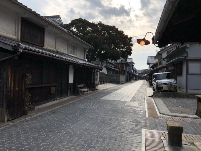 休日を竹原で過ごせる有難み…尊い…たまゆらマンホール…尊い…と、竹原市に大感謝と共にもっともっと竹原に貢献せななと実感し 休日を竹原で過ごせる有難み…尊い…たまゆらマンホール…尊い…と、竹原市に大感謝と共にもっともっと竹原に貢献せななと実感し