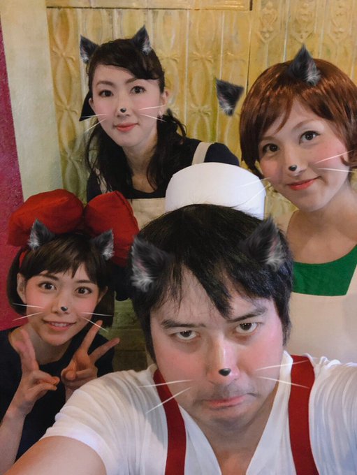 実は妊娠しました!!ただいま8ヶ月です☆マタニティ撮影がしたい!せっかくだから私達らしく!!ということで、スーパーカメラ 実は妊娠しました!!ただいま8ヶ月です☆マタニティ撮影がしたい!せっかくだから私達らしく!!ということで、スーパーカメラ