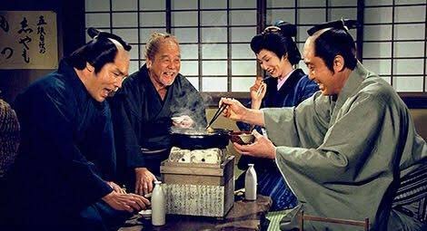 軍鶏鍋が食べたくなるシーン。飯テロ時代劇こと『鬼平犯科帳』……(^^;) 軍鶏鍋が食べたくなるシーン。飯テロ時代劇こと『鬼平犯科帳』……(^^;)