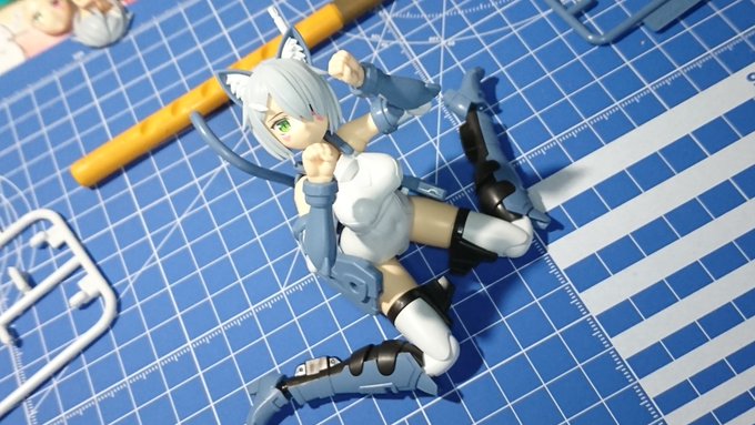 人生初VFガールのカイロスちゃんを素体まで組みましたFAガールやメガミばかり触って来たので、関節の機構や顔パーツの出来な 人生初VFガールのカイロスちゃんを素体まで組みましたFAガールやメガミばかり触って来たので、関節の機構や顔パーツの出来な