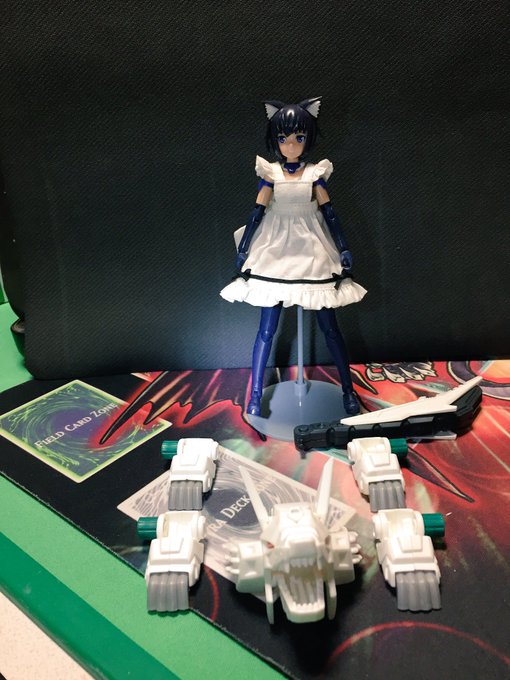 ケーニッヒウルフフレームアームズ・ガール合体!!!取り外し可能でガールバージョン、オオカミバージョンできるようにしました ケーニッヒウルフフレームアームズ・ガール合体!!!取り外し可能でガールバージョン、オオカミバージョンできるようにしました