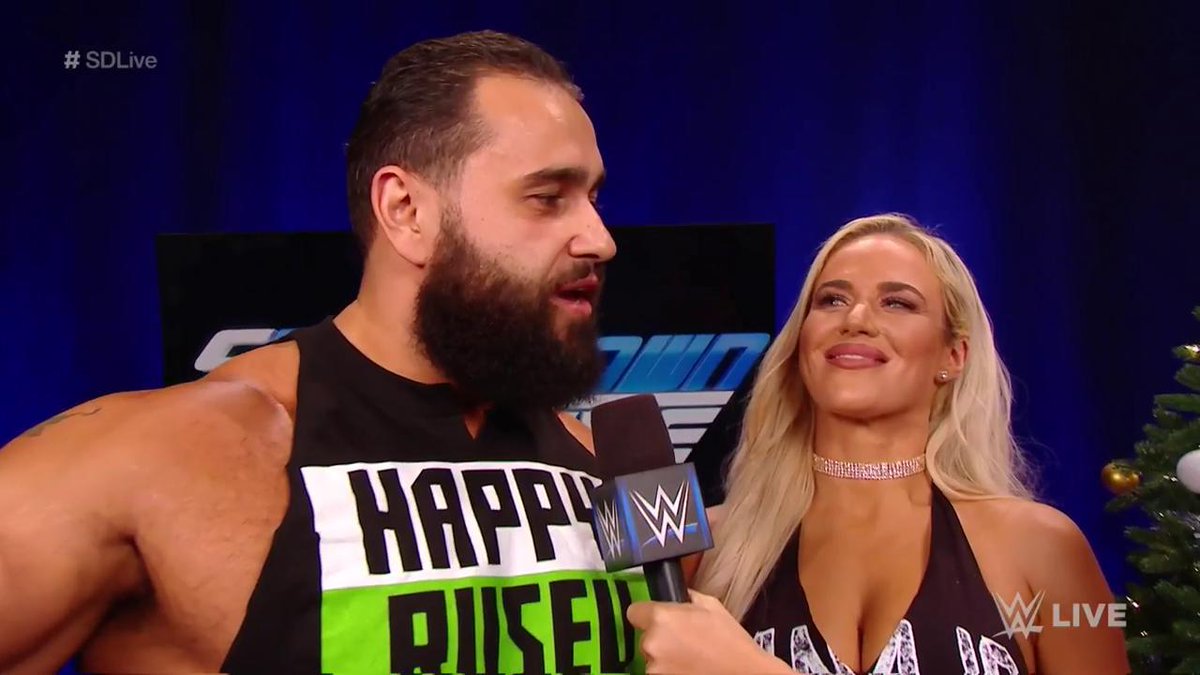 RT @TheManager_BR: Find someone who looks at you like @LanaWWE looks at @RusevBUL! https://t.co/Zx7SVFkU4V