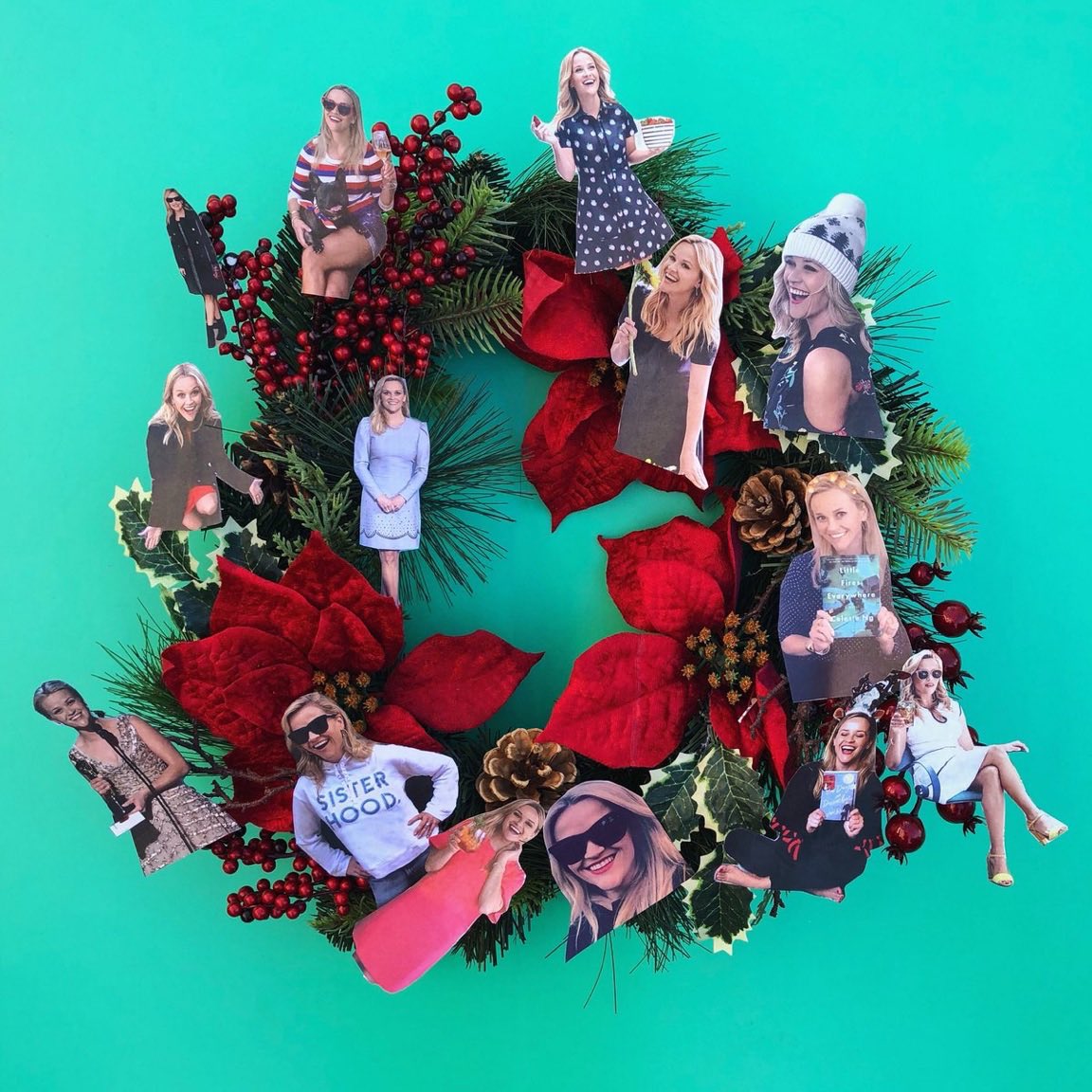 Because everyone needs a festive #WreathWitherspoon... right @mindykaling!? ????❤️ https://t.co/GWhD9mBJUc