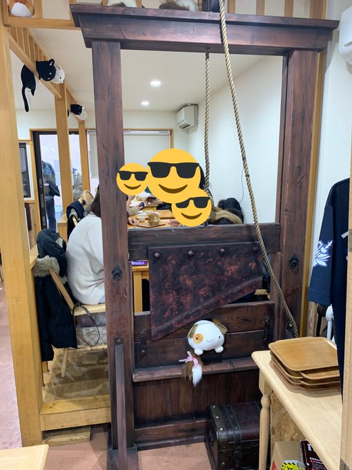 ギロチンだけじゃなかった!ここまでDies iraeのものあるかき氷屋、ここだけだね ギロチンだけじゃなかった!ここまでDies iraeのものあるかき氷屋、ここだけだね
